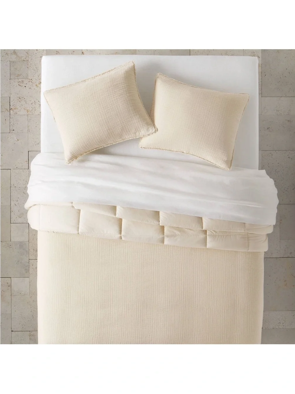 NWT King/ California King Textured Chambray Comforter & Sham Set Natural - Casal